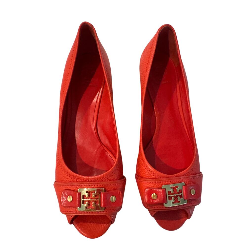 Tory Burch Orange Coral Peep Toe Leather Wedge Pumps Size 10M Gold Logo Office